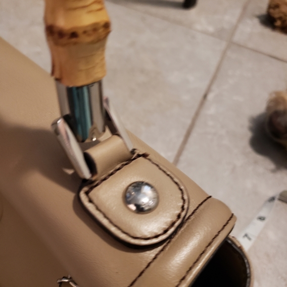 Etienne Signed handbag - Picture 9 of 10